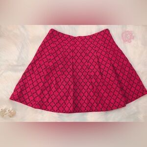 Banana Republic Pleated & Line Red & Black Brocade A-Line Mini Skirt